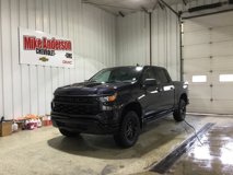 New 2024 Chevrolet Silverado 1500 Custom Trail Boss w/ Dark Appearance Package