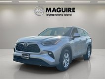 Used 2022 Toyota Highlander LE