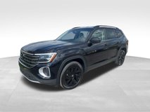 New 2025 Volkswagen Atlas SE