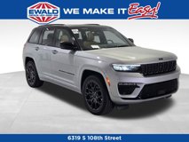 New 2025 Jeep Grand Cherokee Summit w/ High Altitude Package