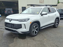 New 2025 Volkswagen Tiguan SE