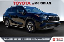 New 2025 Toyota Highlander XLE