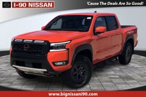 New 2025 Nissan Frontier PRO-4X w/ Pro Premium Package