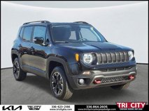 New 2023 Jeep Renegade Trailhawk w/ Trailhawk Elite Group