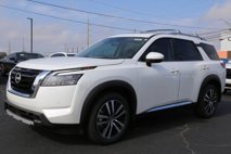 New 2025 Nissan Pathfinder Platinum w/ Cargo Package