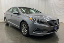 Used 2015 Hyundai Sonata SE w/ Option Group 09