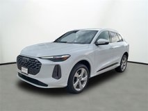 New 2025 Audi Q5 Premium Plus