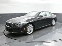 New 2025 BMW 530i w/ Premium Package