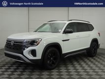 New 2025 Volkswagen Atlas Peak Edition SE
