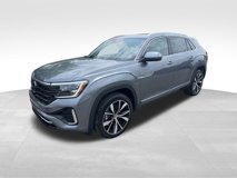 New 2025 Volkswagen Atlas Cross Sport SEL Premium R-Line