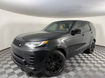New 2025 Land Rover Discovery Dynamic SE