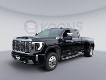 New 2025 GMC Sierra 3500 Denali w/ Technology Package