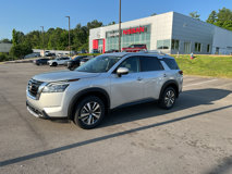 New 2025 Nissan Pathfinder SL