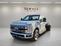 New 2024 Ford F350 XL w/ XL Chrome Package