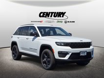 New 2025 Jeep Grand Cherokee Limited w/ Black Appearance Package