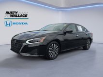 Used 2024 Nissan Altima 2.5 SV