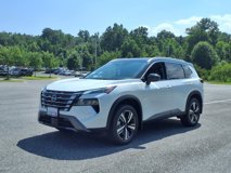 New 2025 Nissan Rogue SL