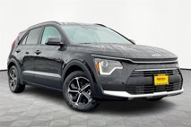 New 2025 Kia Niro EX