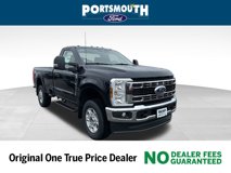 New 2025 Ford F350 XLT