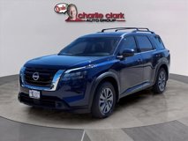 New 2025 Nissan Pathfinder SV w/ SV Premium Package