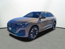 New 2025 Audi Q8 Premium Plus
