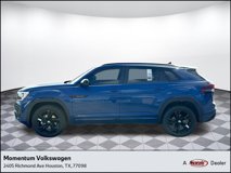 New 2025 Volkswagen Atlas Cross Sport SEL R-Line