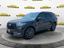 New 2025 Ford Explorer ST-Line w/ Premium Package