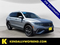 Used 2023 Volkswagen Tiguan SE w/ Panoramic Sunroof Package