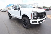 New 2025 Ford F250 Lariat w/ Lariat Ultimate Package