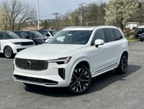 New 2025 Volvo XC90 T8 Plus