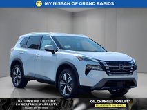 New 2025 Nissan Rogue SL w/ Tech Package