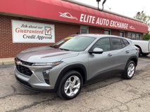 Used 2024 Chevrolet Trax LS w/ LS Convenience Package