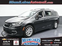 Used 2022 Chrysler Pacifica Touring-L