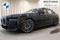 New 2025 BMW 760i xDrive