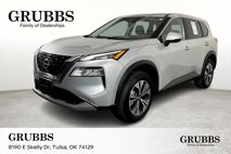 Used 2022 Nissan Rogue SV
