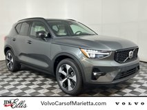 New 2026 Volvo XC40 B5 Plus w/ Protection Package Premier