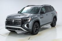 New 2025 Volkswagen Atlas Peak Edition SE