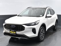 New 2025 Ford Escape SE