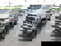 New 2025 GMC Canyon AT4 w/ AT4 Premium Package