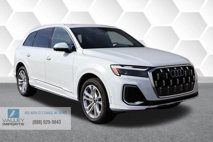 New 2025 Audi Q7 3.0T Premium Plus