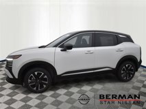 New 2025 Nissan Kicks SV