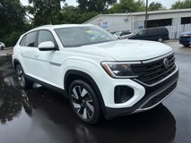 Used 2024 Volkswagen Atlas Cross Sport SE
