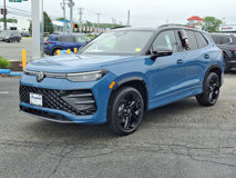 New 2025 Volkswagen Tiguan SE R-Line