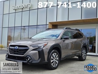 Used 2024 Subaru Outback Premium image 1