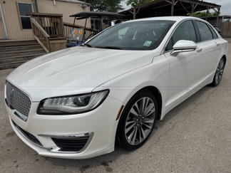 Used 2017 Lincoln MKZ Reserve image 1