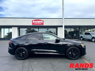 Used 2024 Audi Q8 e-tron Premium image 1