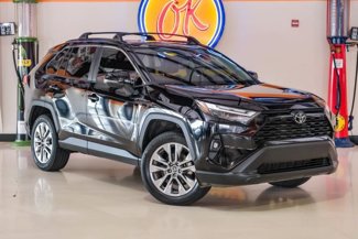 Used 2023 Toyota RAV4 XLE Premium image 1