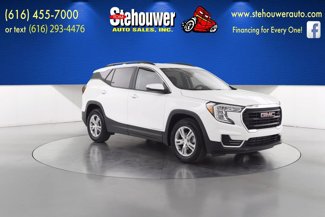 Used 2023 GMC Terrain SLE w/ Driver Convenience Package image 1