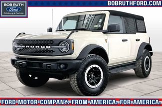 New 2025 Ford Bronco Badlands w/ Sasquatch Package image 1