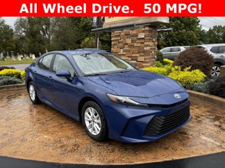 Used 2025 Toyota Camry LE image 1